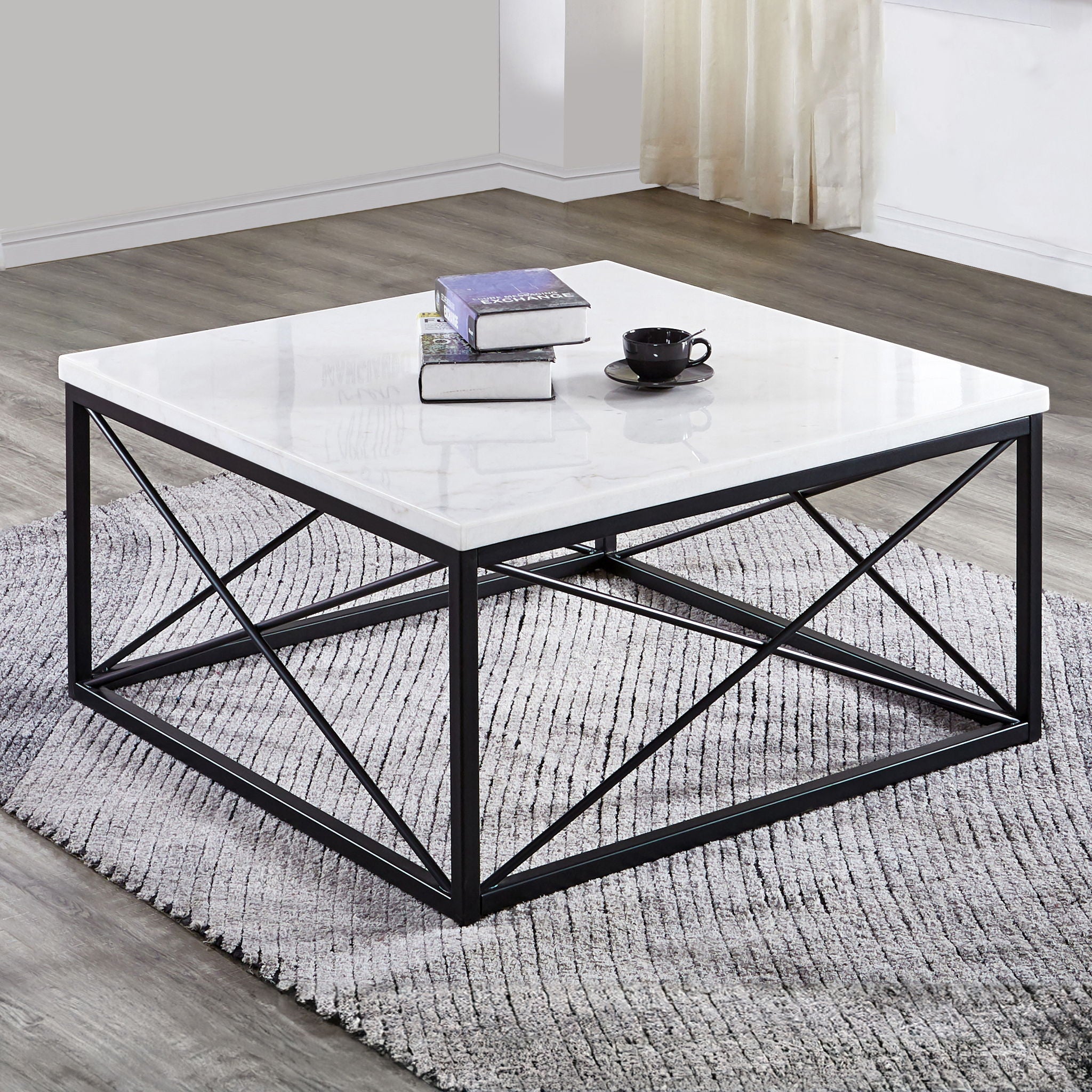 Skyler - Table