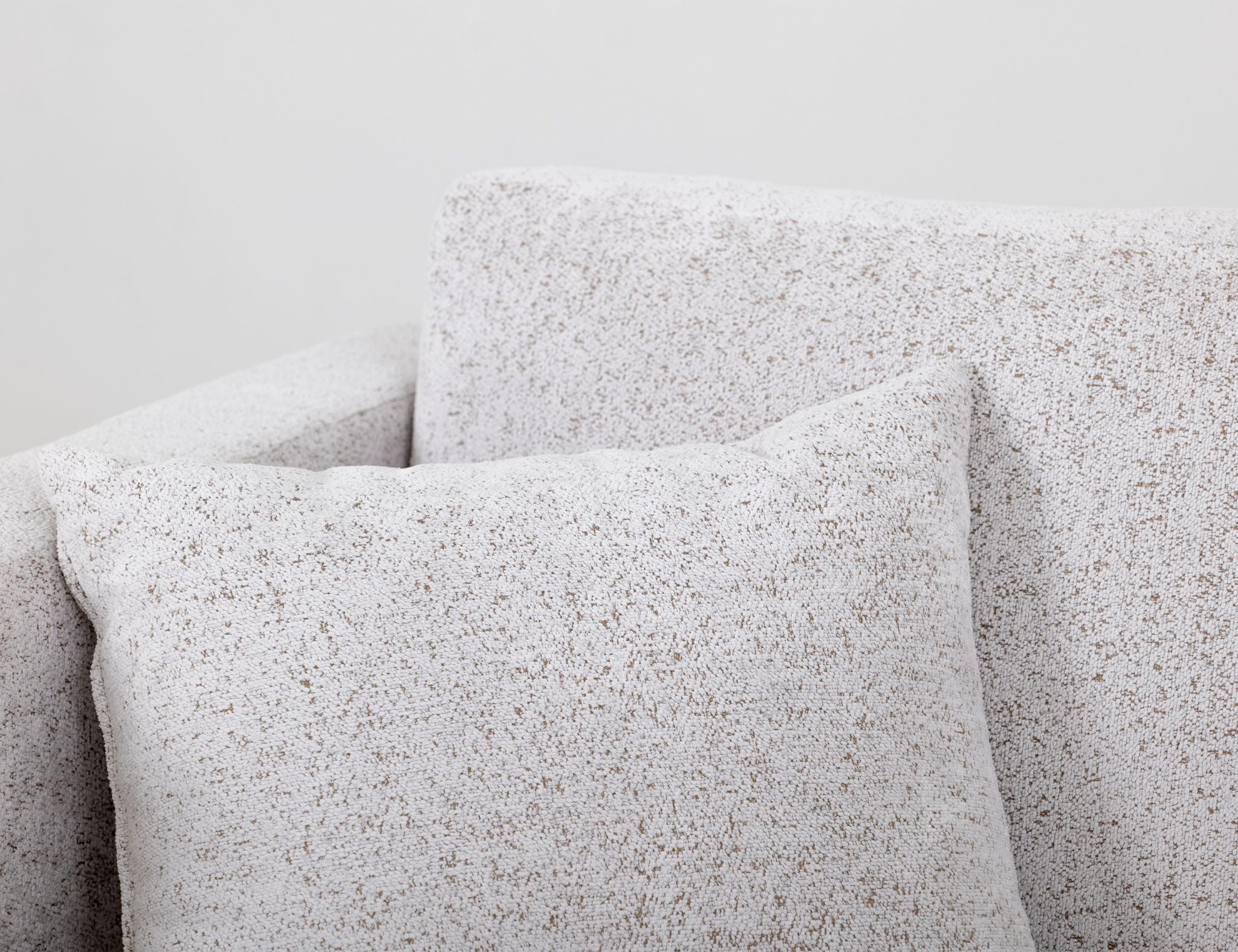 Roots - Sofa - Pearl Silver / Light Brown