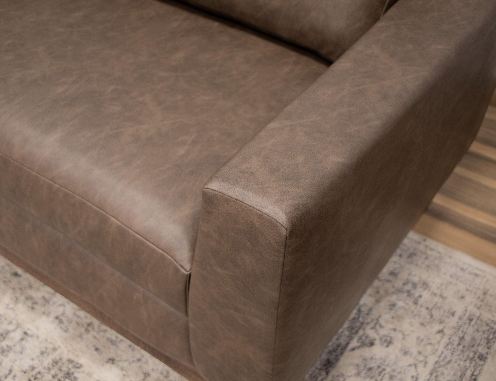 Blackburn - Loveseat