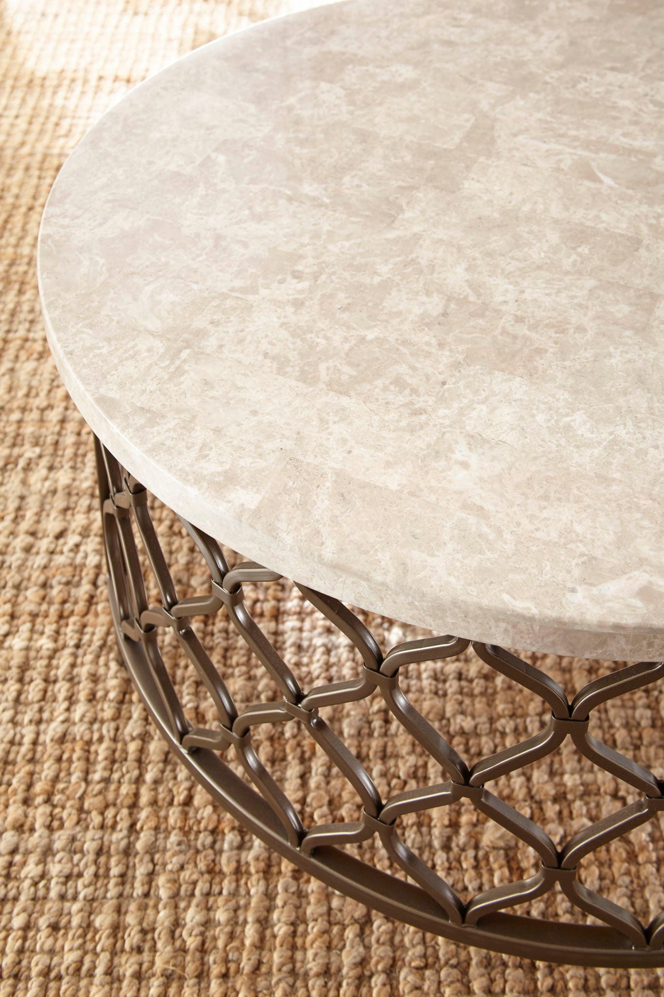 Roland - Table