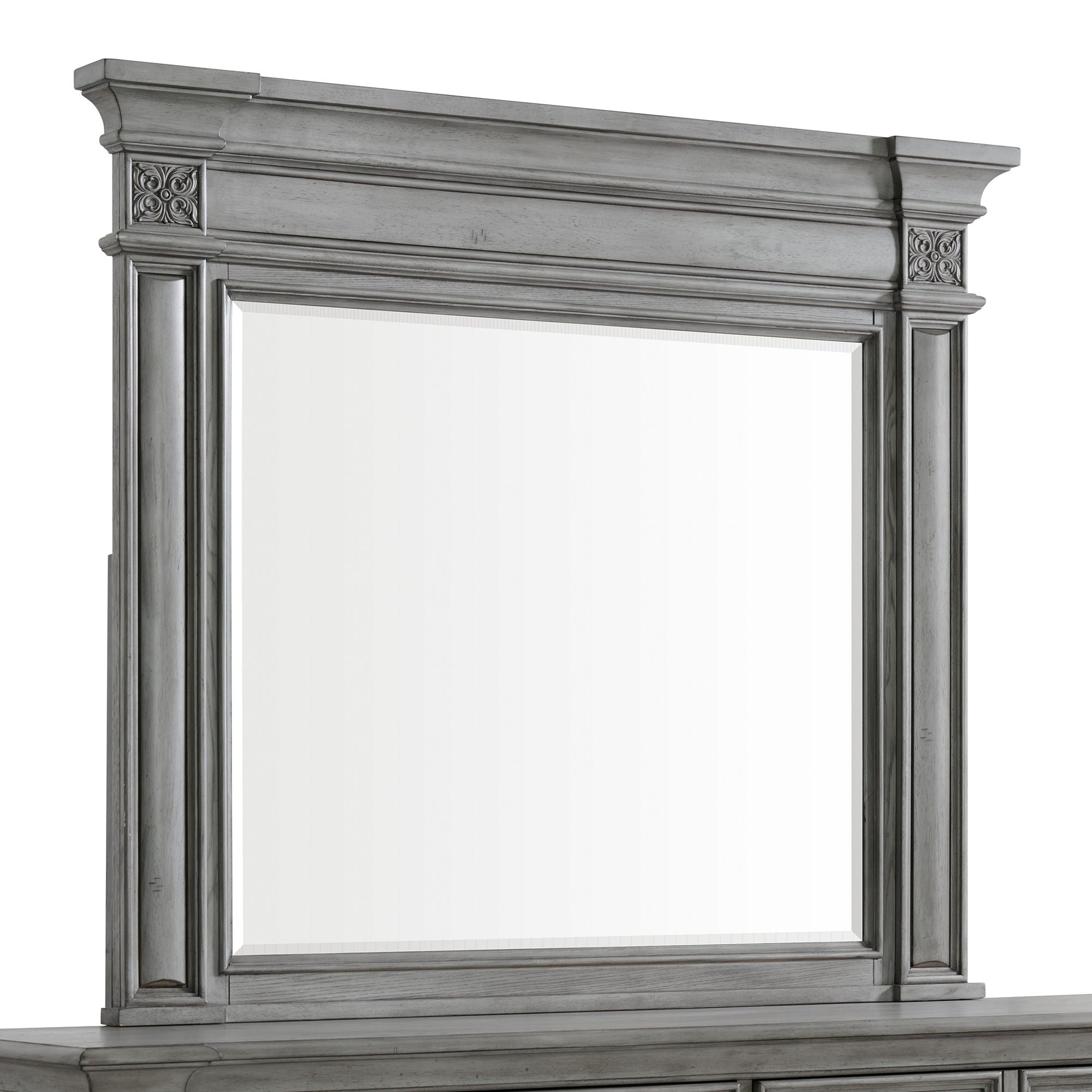 Glenmore - 8-Drawer Dresser