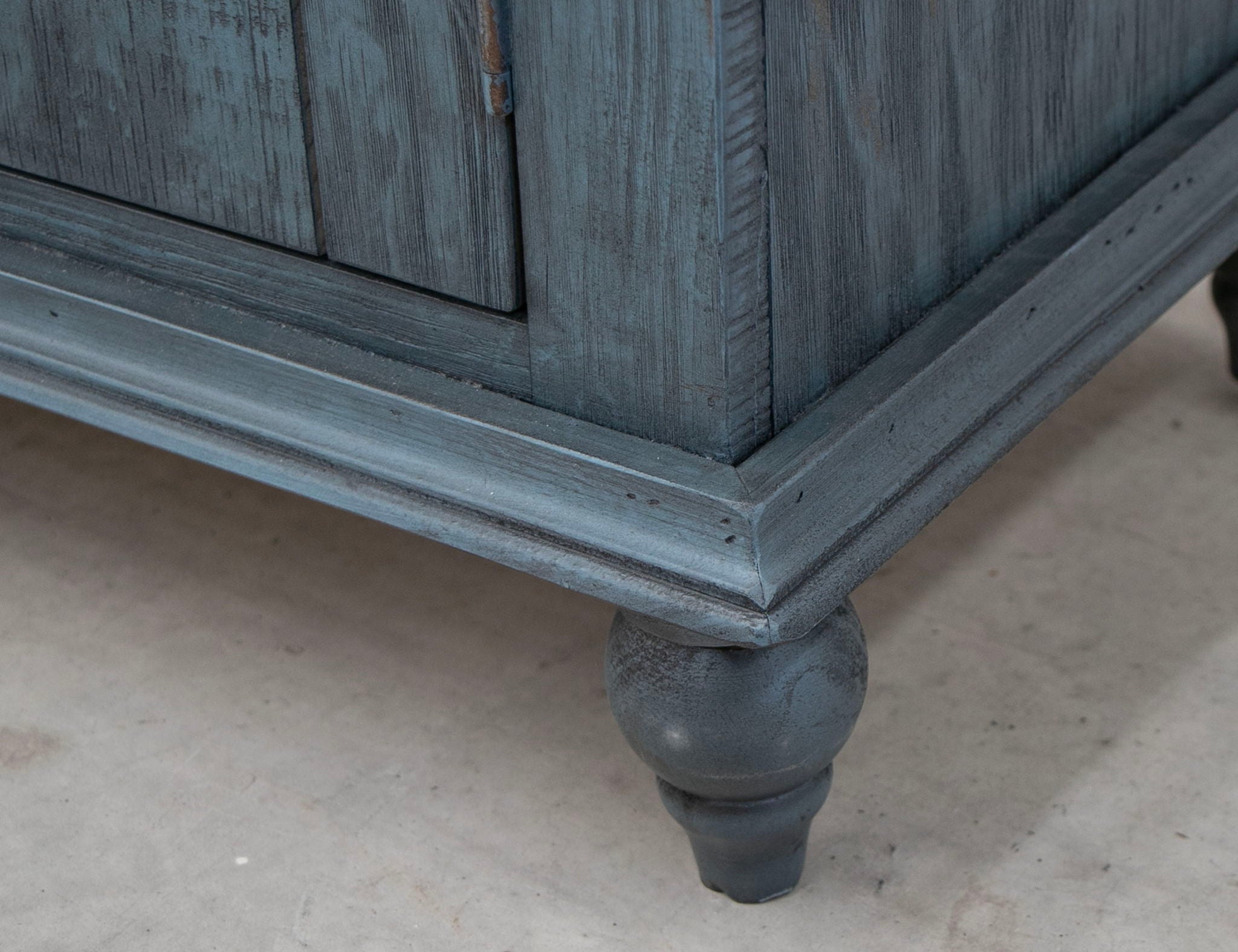 Capri - Console
