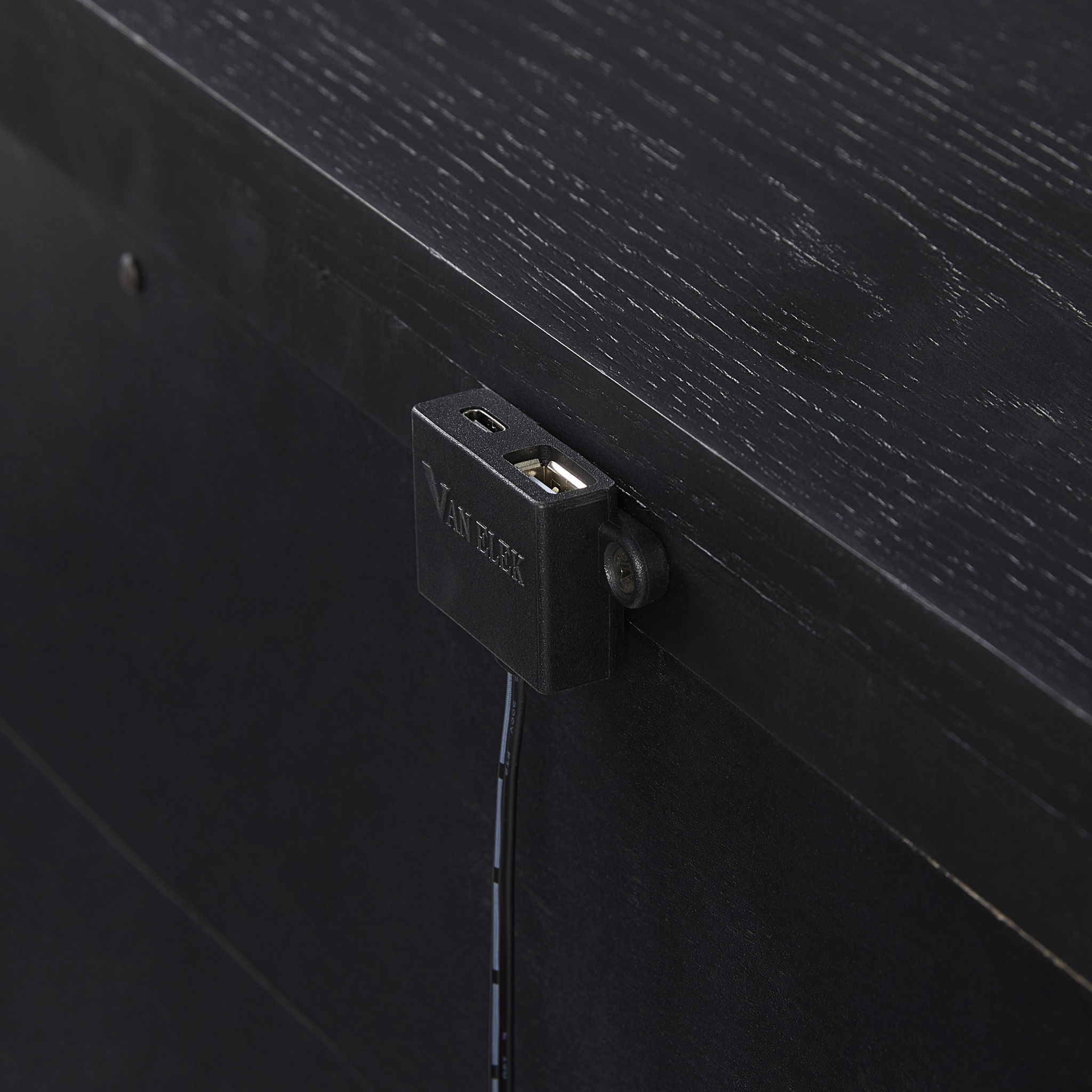 Elure - 3 Drawer Nightstand With USB