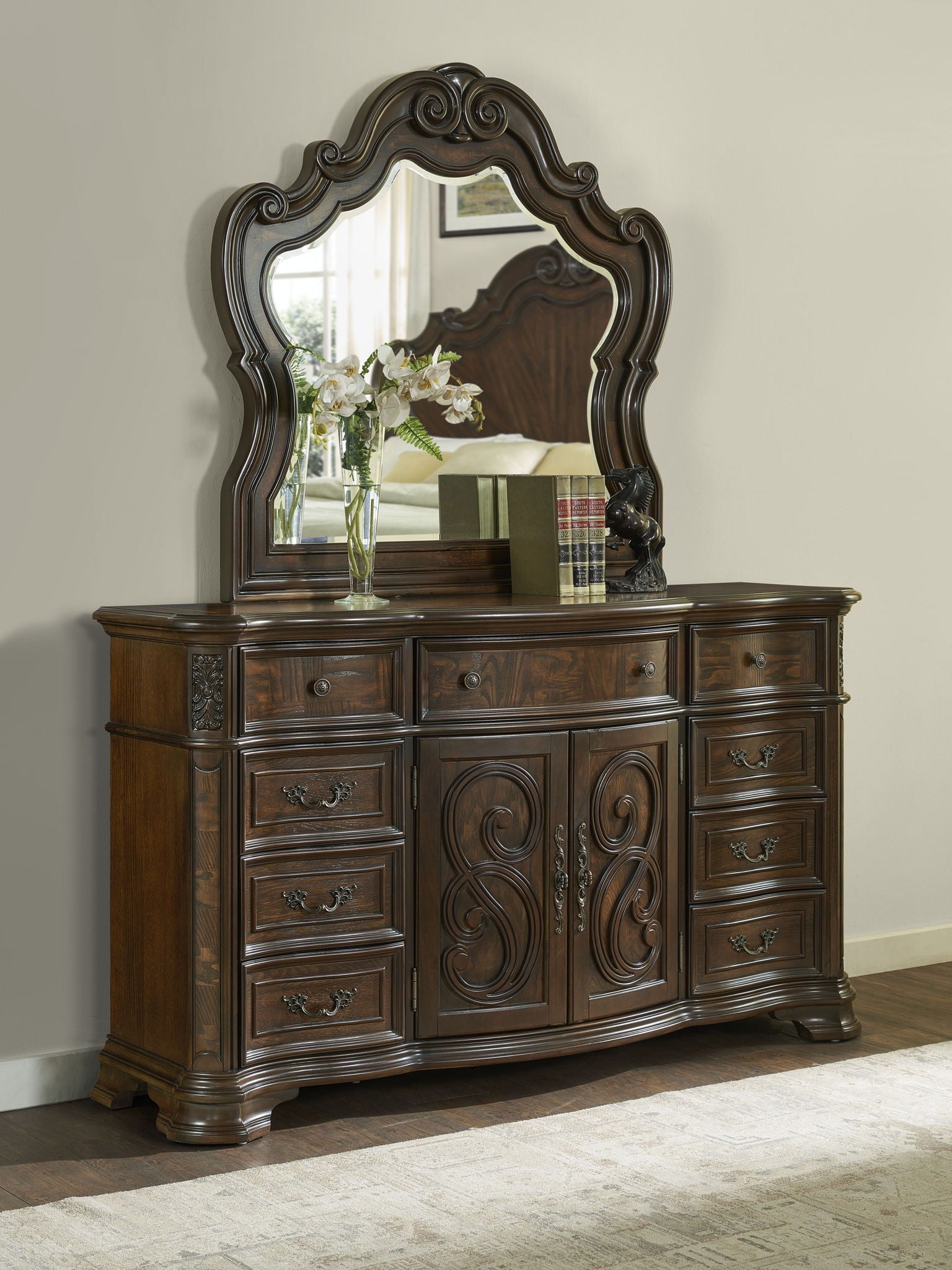 Royale - Dresser