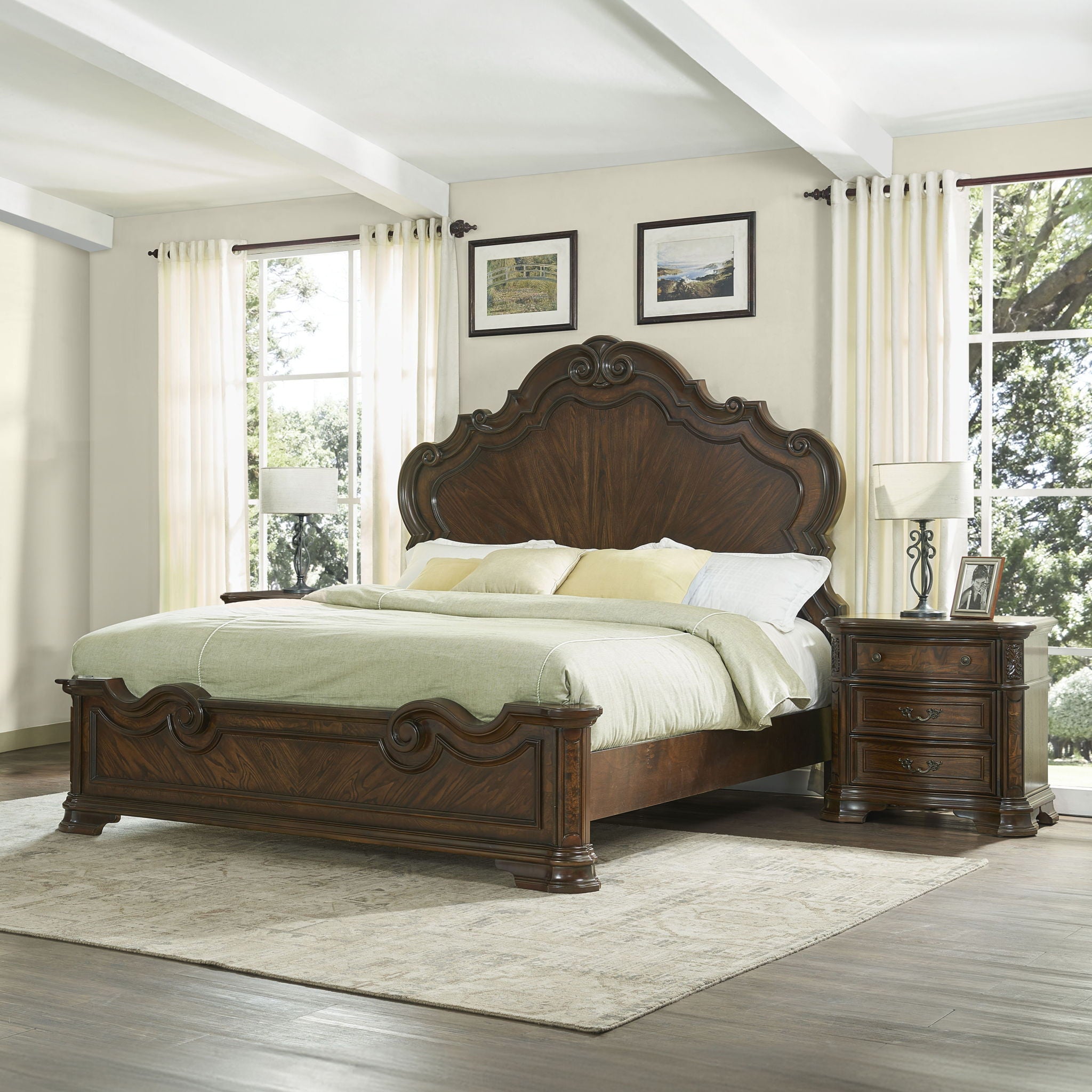 Royale - Bedroom Set