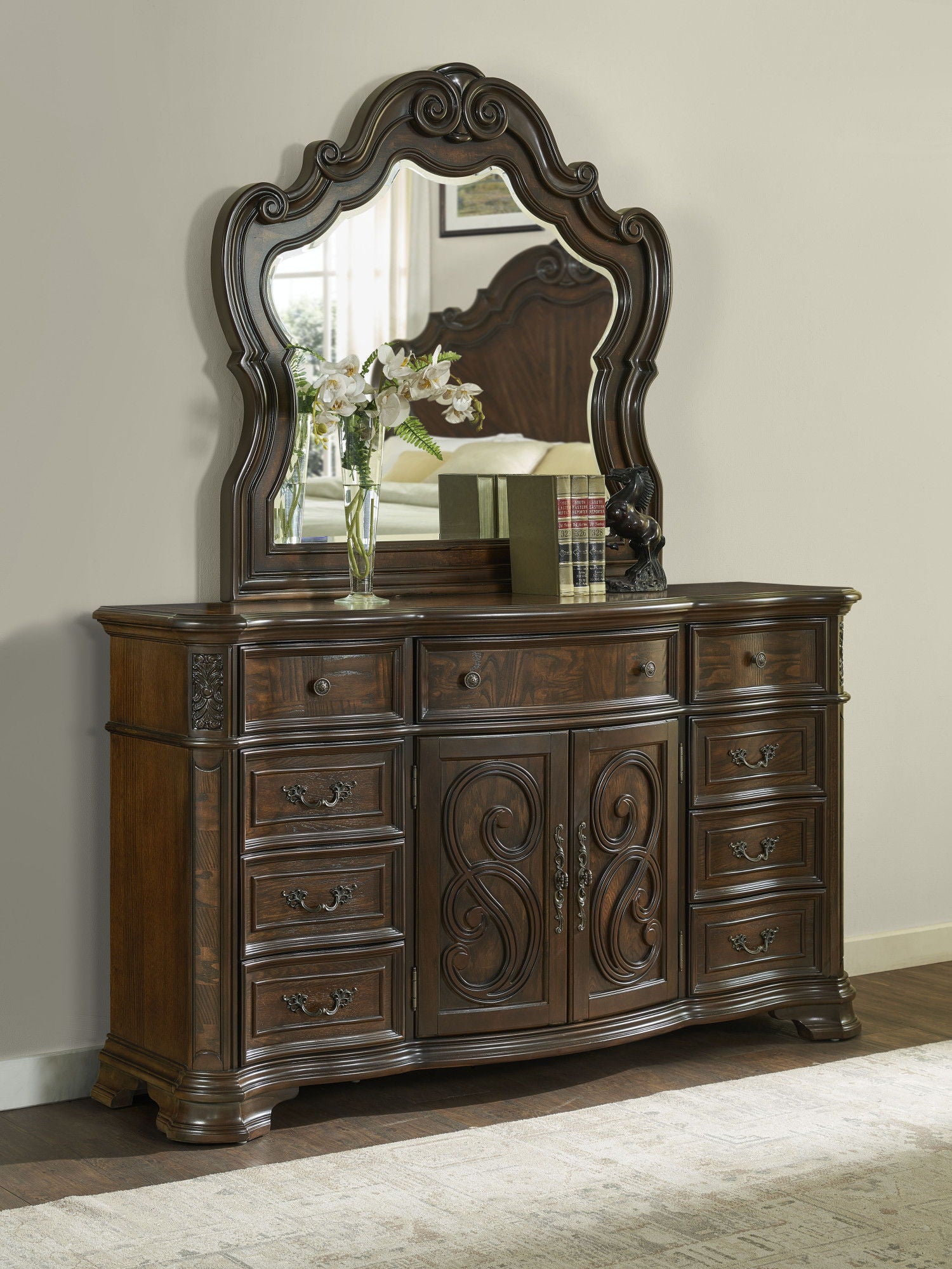 Royale - Dresser