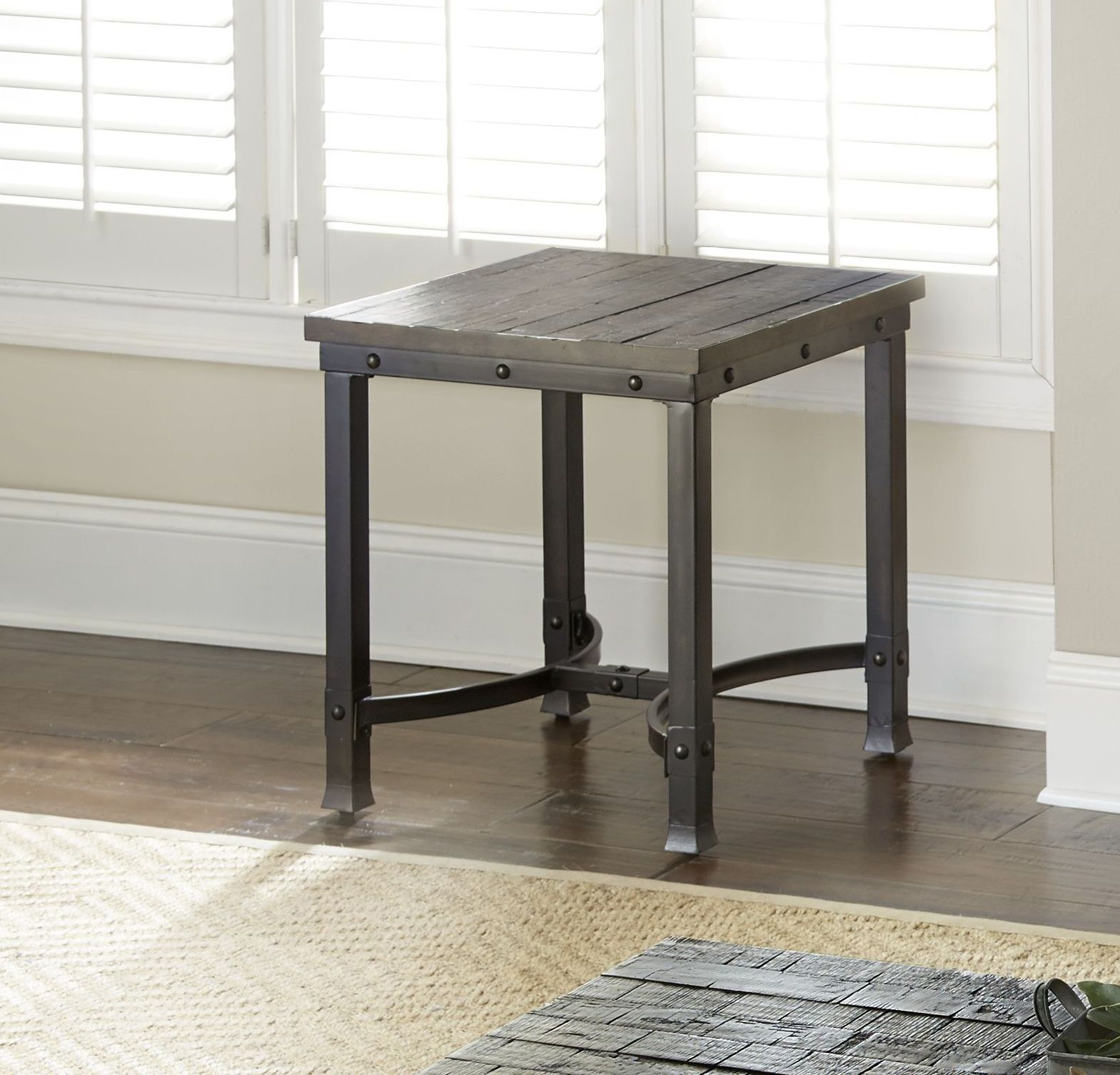 Ambrose - Table