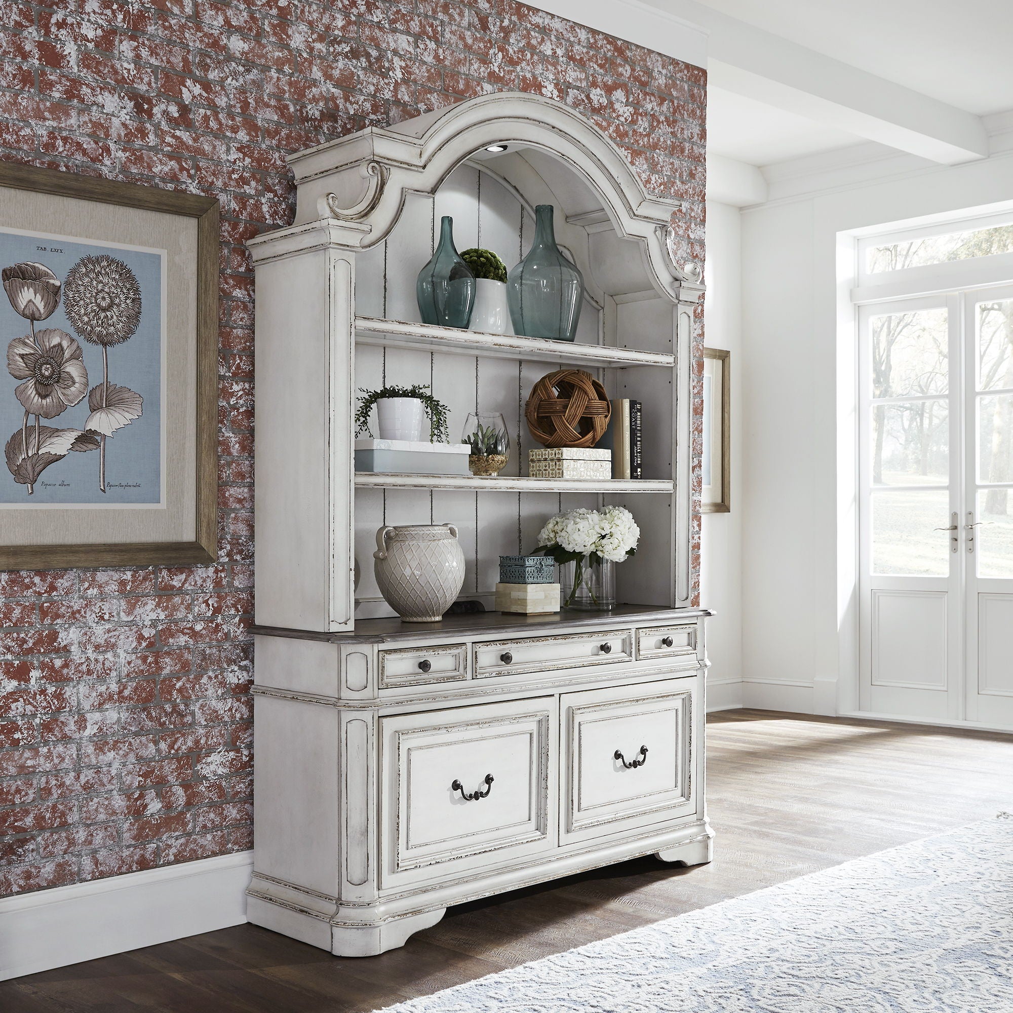 Magnolia Manor - 3 Piece Home Office Set (Desk & Hutch) - White