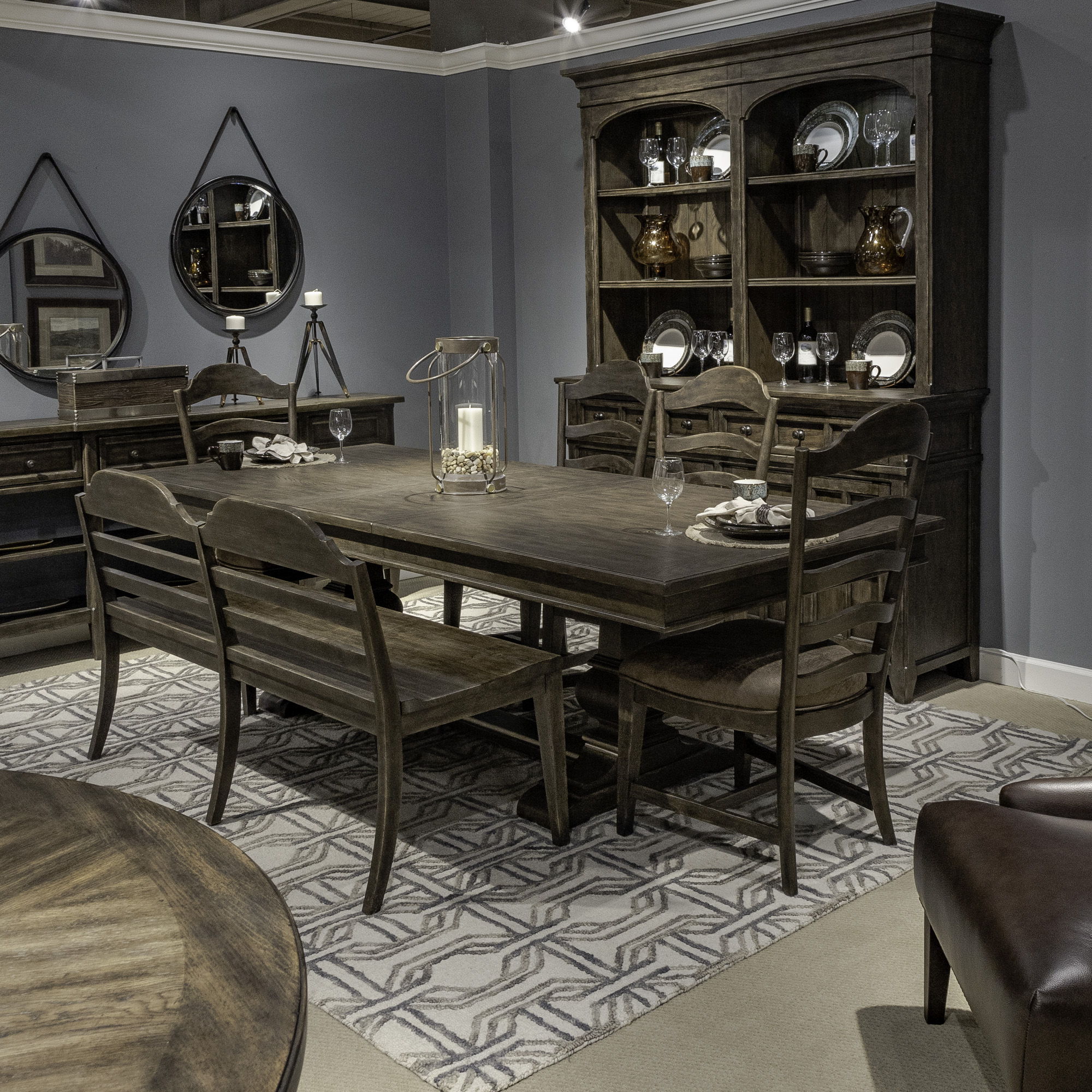 Paradise Valley - Trestle Table Set