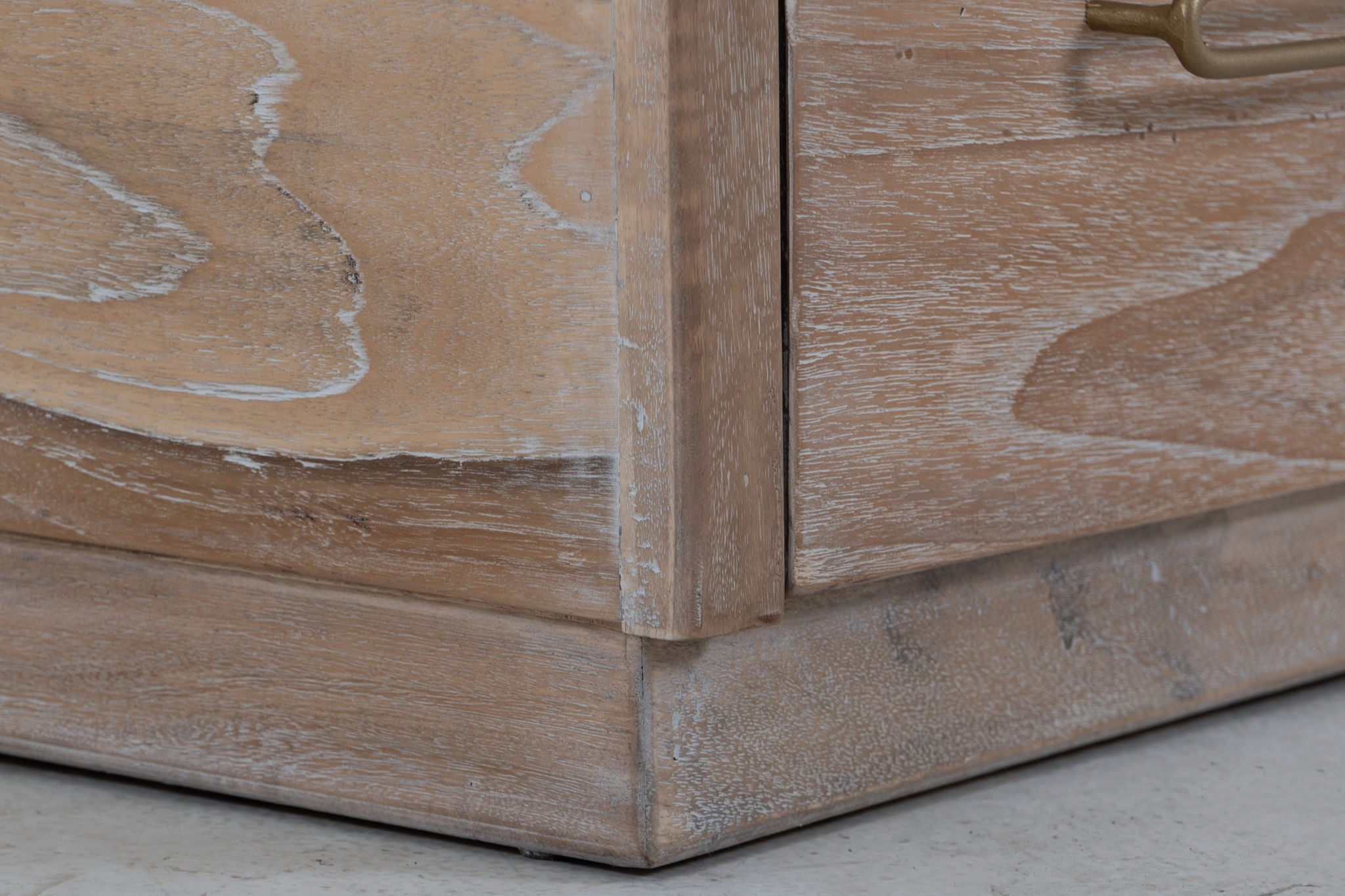 Balam - Cabinet