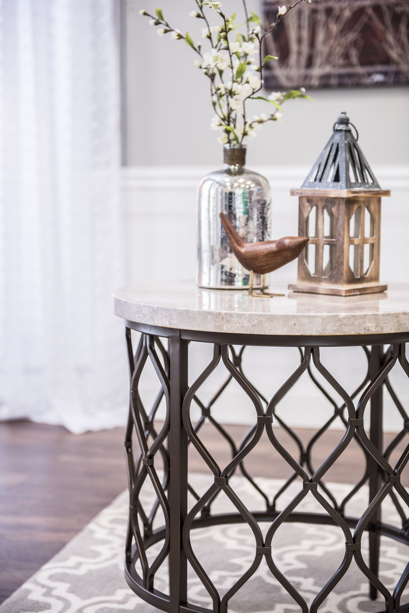 Roland - Table