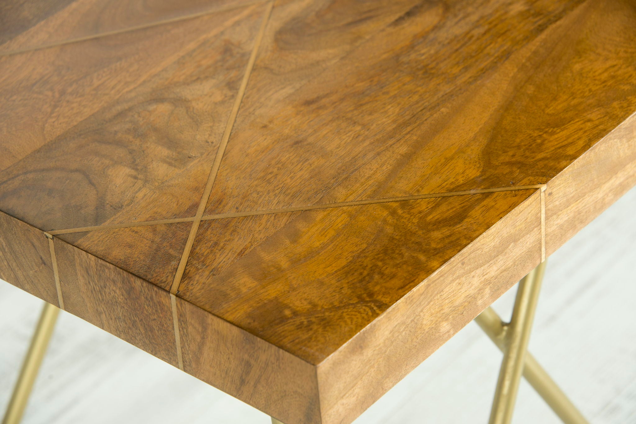 Walter - Table