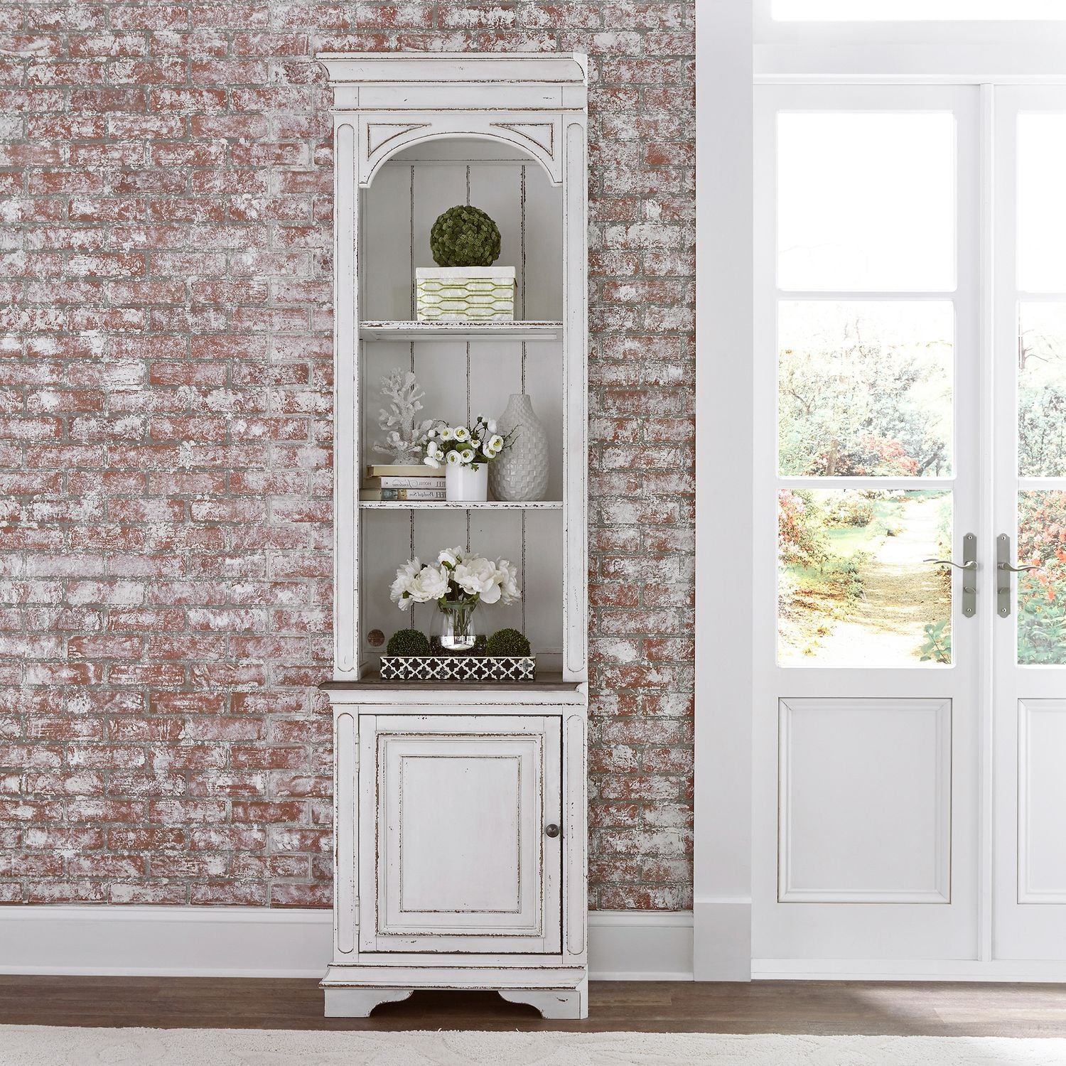 Magnolia Manor /  Pier from Liberty Furniture