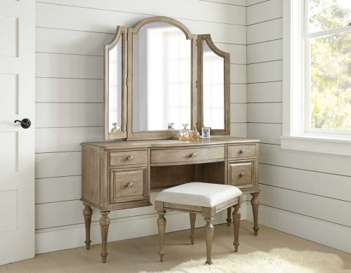 Highland Park HP900 Driftwood Queen or King 4 Piece Bedroom Set by   Steve Silver